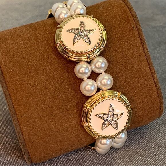 Vintage Butler Faux Pearl Starfish Bracelet Gold Tone & Enamel - Picture 9 of 9